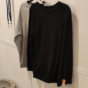 (2) Mens Black, Gray Sweatshirts Both Sz Medium New Relaxed Fit Colsie Brand Nwt